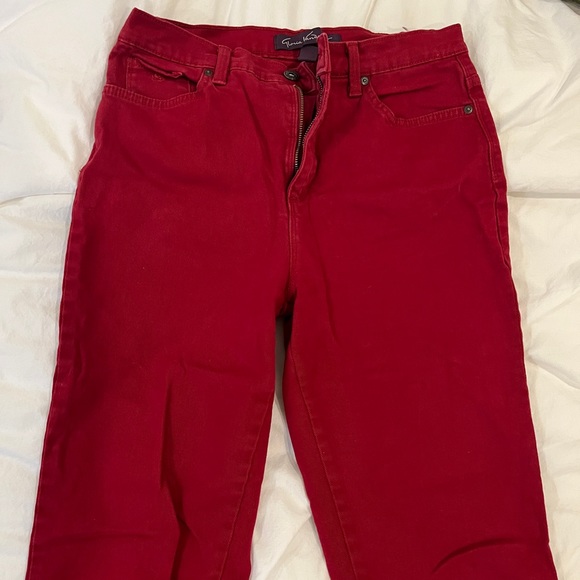 Too big around the waist - Picture 3 of 5